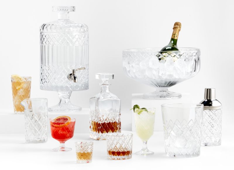 Drinkware Collections: Drinking Glasses & Drink Serveware