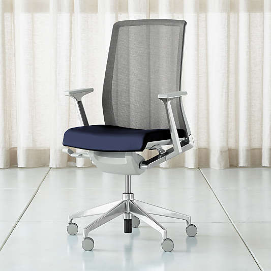 Haworth® Very® Mesh Pacific Desk Chair