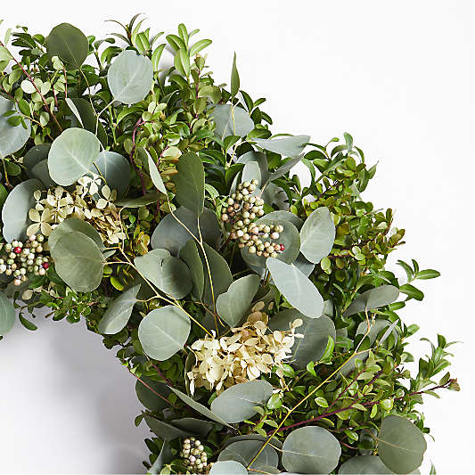 Live Hydrangea Berry Wreath 26"