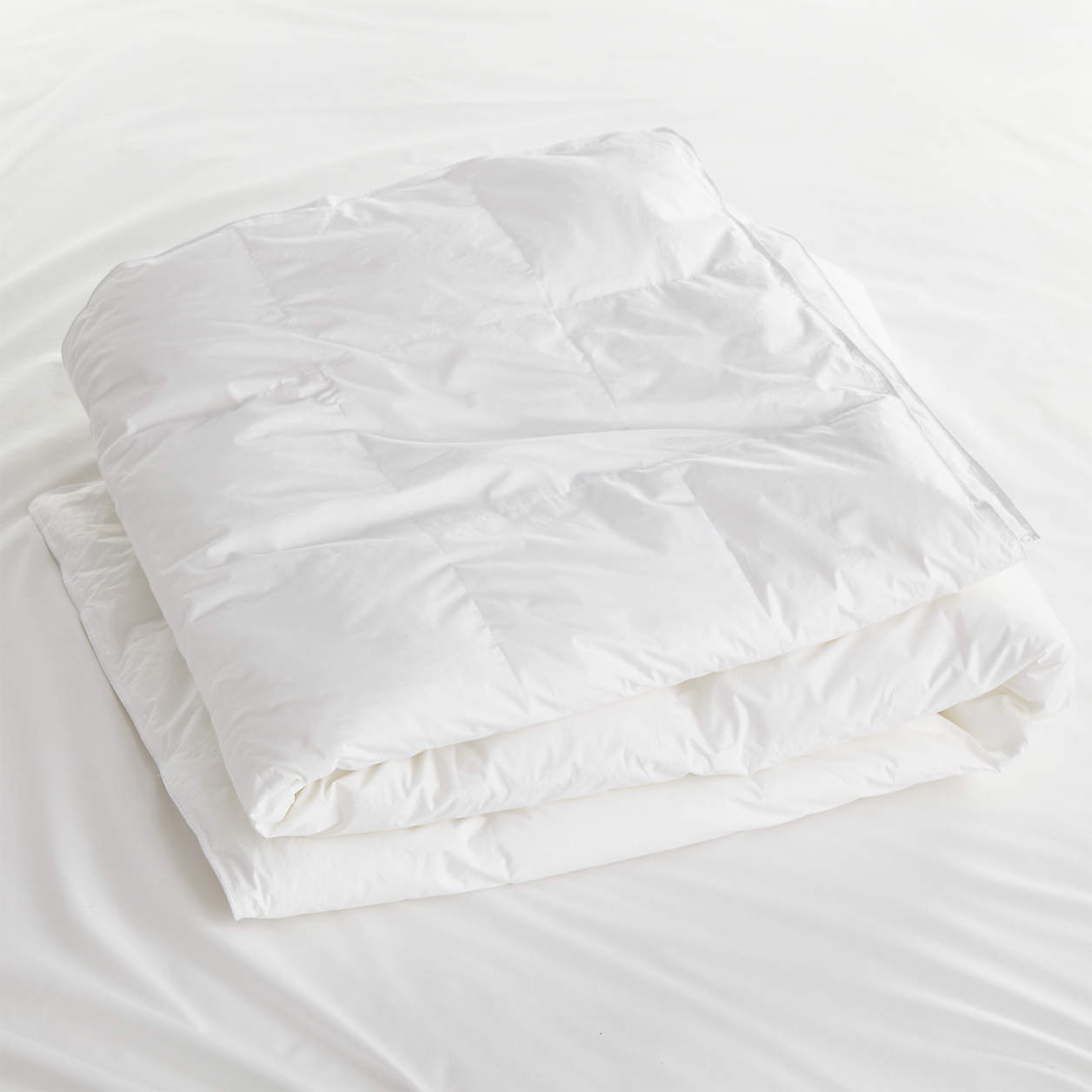 Hypoallergenic Medium Full/Queen Duvet Insert + Reviews Crate & Barrel