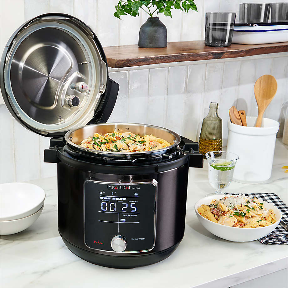 Instant Pot ® 6-Quart Pro Plus ™ Smart Pressure Cooker