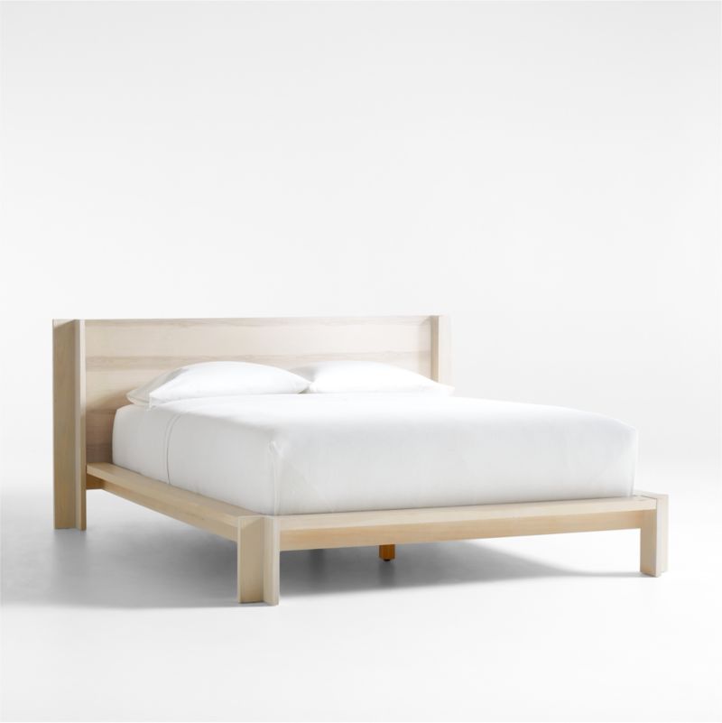 Inyo White Pine Wood Queen Bed