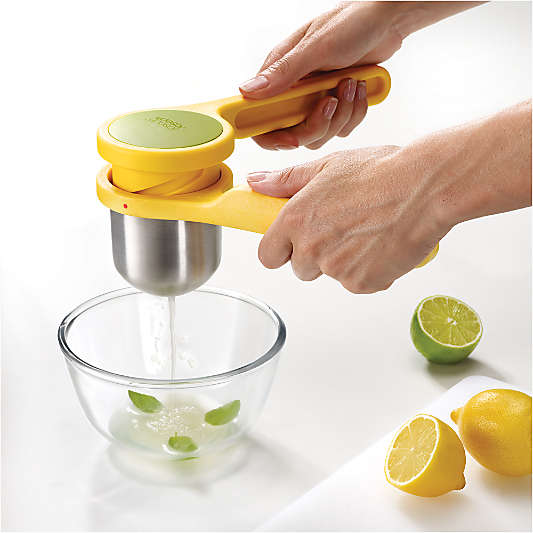 Joseph Joseph Helix Citrus Juicer