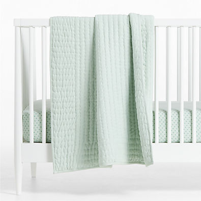 View Baby's First Green Organic Jersey Baby Crib Quilt details