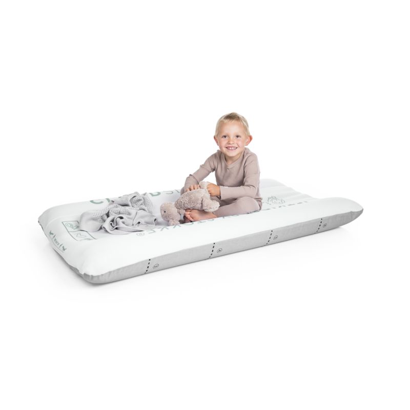 JetKids ™ by Stokke ® CloudSleeper ™ - image 4 of 8