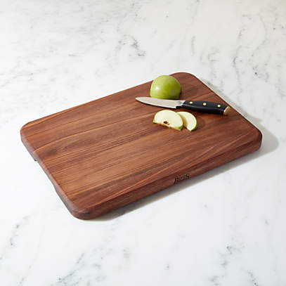 Large Walnut Chopping Board with Cutout Handle –