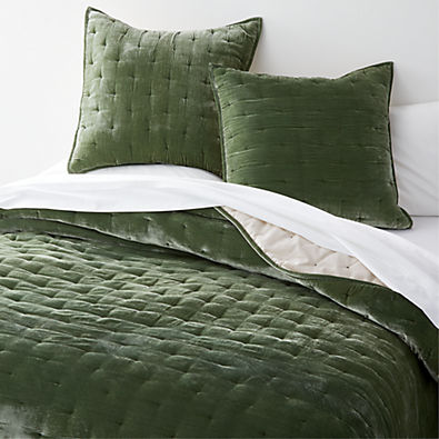 View Juliet Agave Velvet Full/Queen Quilt details