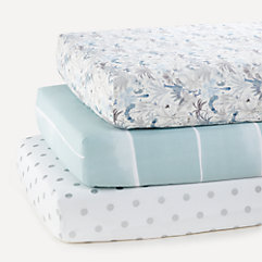 nursery sheets and blankets