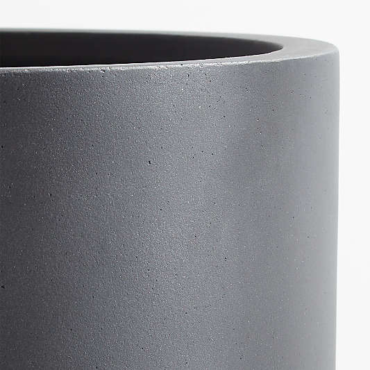 Junio Medium Dark Grey Planter 17.5"