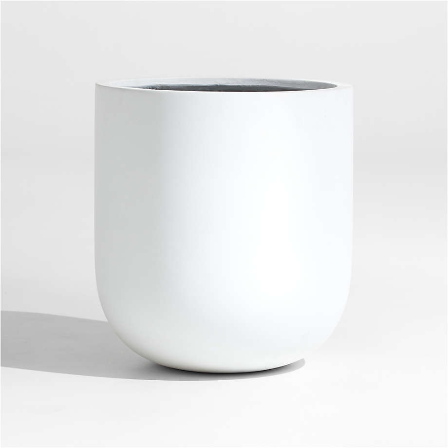Junio Medium Round White Planter Pot