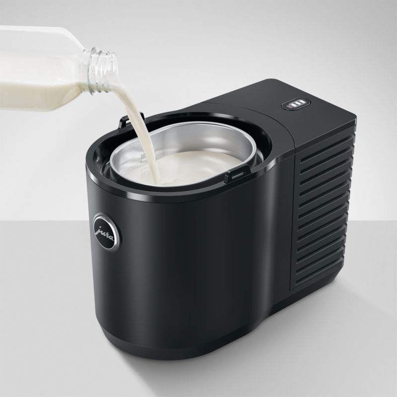 JURA ® Black 1-Liter Cool Control Milk Cooler - image 4 of 9