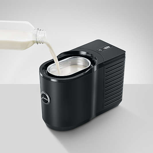 JURA ® Black 20-Oz. Cool Control Milk Cooler