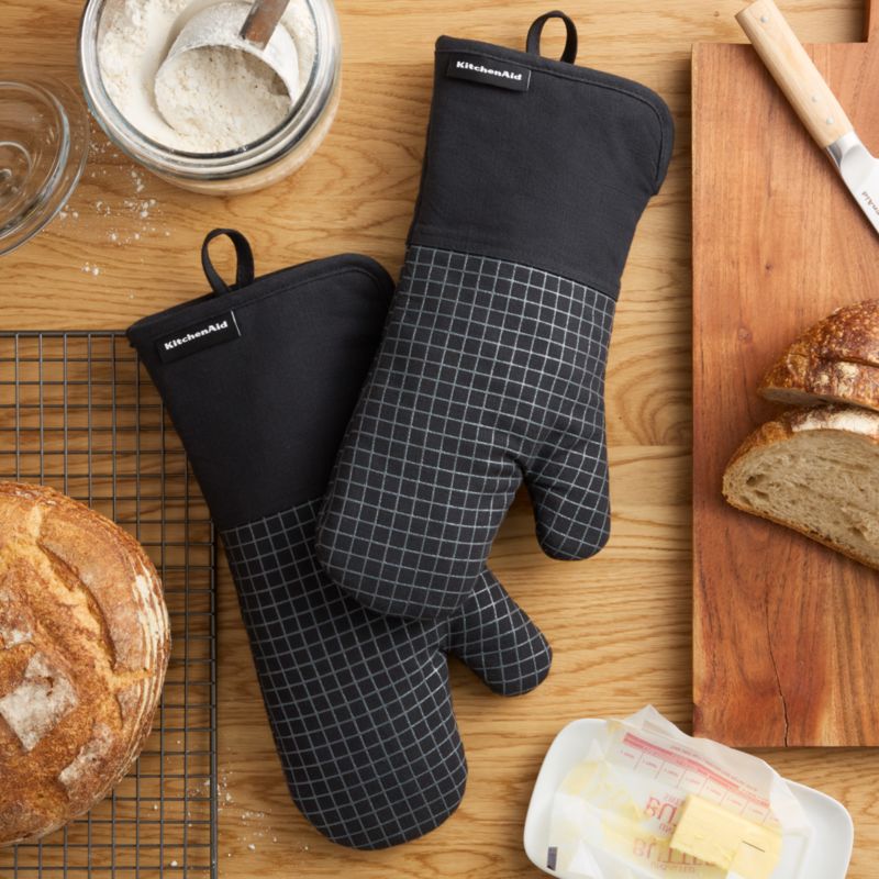 KitchenAid Gourmet Series Black Gridlines 2-Pack Oven Mitt Set - image 1 of 4