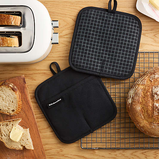 KitchenAid Gourmet Series Black Gridlines 2-Pack Potholder Set