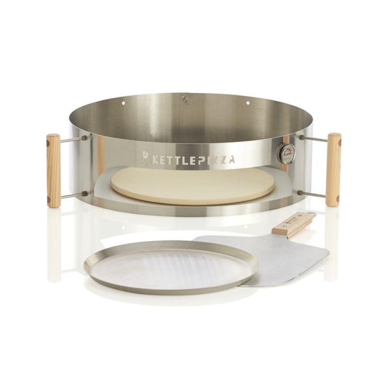 KettlePizza™ Deluxe USA Outdoor Pizza Oven Kit
