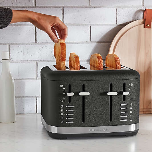 KitchenAid ® 4-Slice Toaster in Cast Iron Black