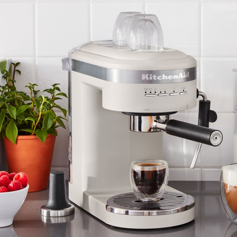 KitchenAid Semi-Automatic Espresso Machine has a 15-bar Italian pump for  rich, thick crema » Gadget Flow
