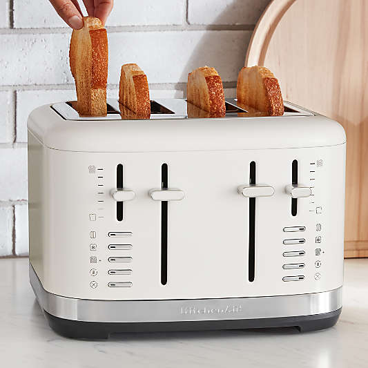 KitchenAid ® 4-Slice Toaster in Porcelain White