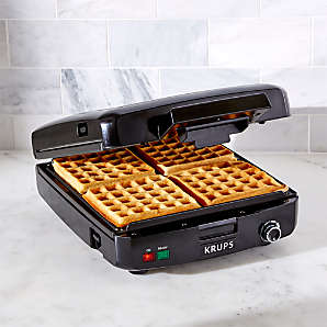 Mini waffle iron for classic waffles, small waffle maker with non-stic –  DWYERS HOMESTORE