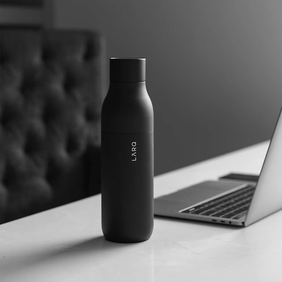 LARQ Self Cleaning 17 oz Water Bottle in Obsidian Black