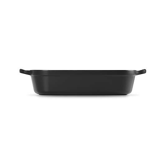 Le Creuset Signature ® 5.25-Qt. Licorice Enameled Cast Iron Rectangular Roaster