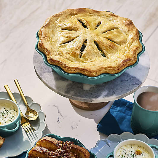 Le Creuset ® Heritage 23cm Bleu Riviera Stoneware Pie Dish with Fluted Rim