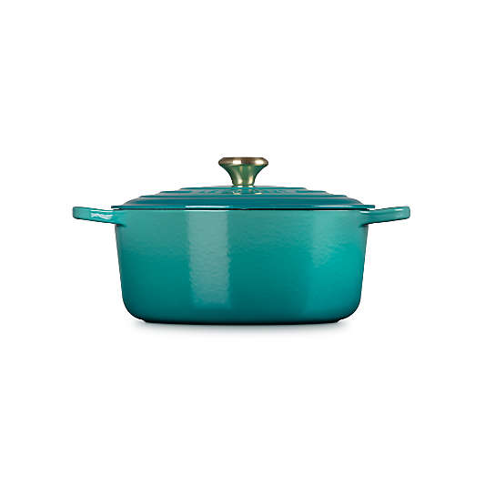 Le Creuset ® Signature 6.7 Liter/7.25 Qt. Bleu Riviera Enameled Cast Iron Round Dutch Oven with Light Gold Knob