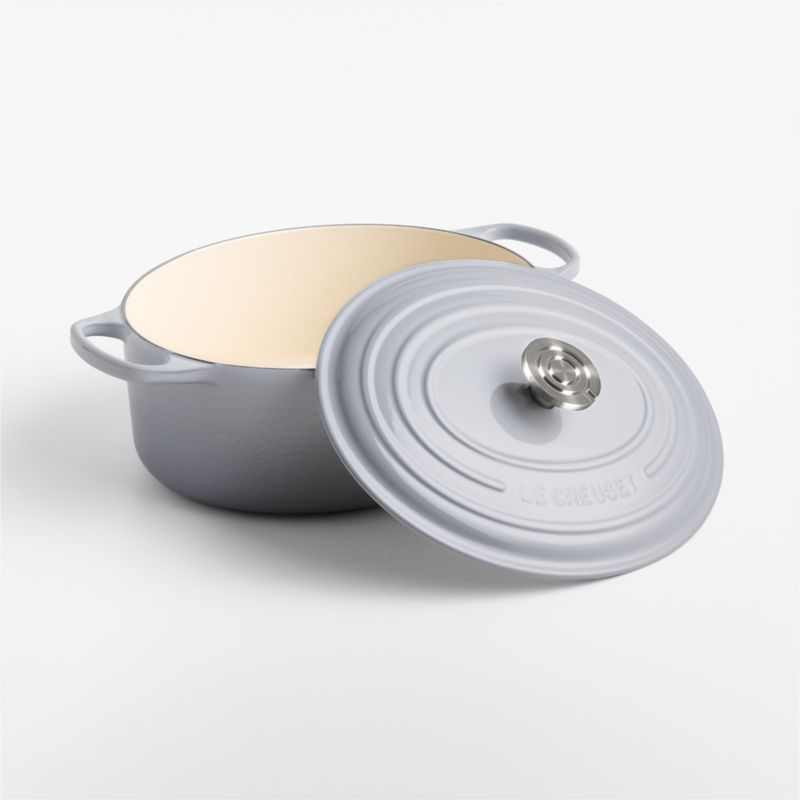 Le Creuset ® Signature 6.75-Qt. Chateau Enameled Cast Iron Oval Dutch Oven - image 2 of 11