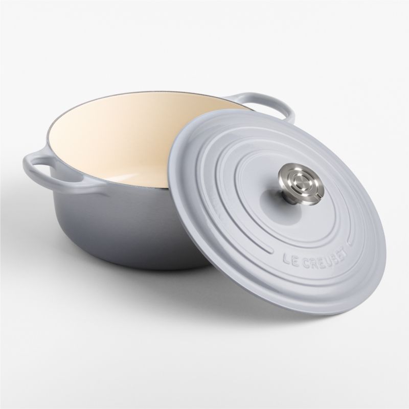 Le Creuset ® Signature 7.25-Qt. Chateau Enameled Cast Iron Round Dutch Oven - image 7 of 13