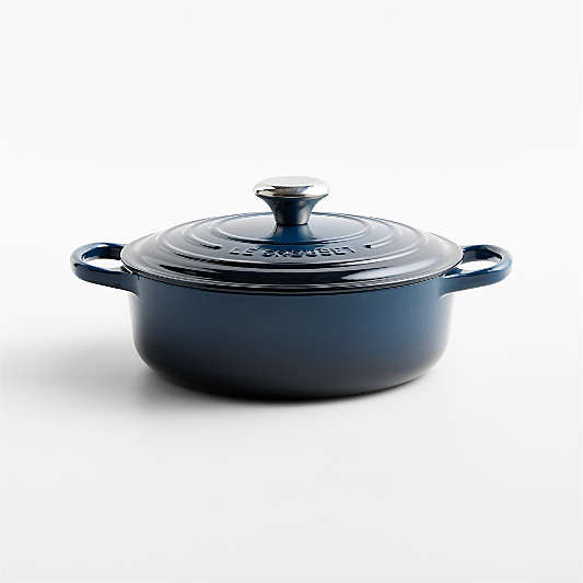 Le Creuset ® Signature 3.5-Qt. Nuit Enameled Cast Iron Round Wide Dutch Oven