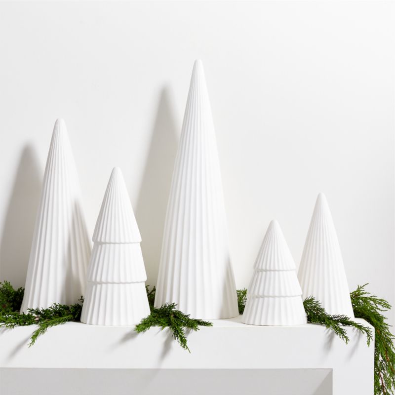 LED Extra-Small White Porcelain Christmas Tree Decorative Object - image 9 of 14