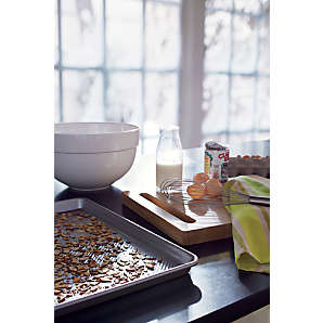 USA Pan Quarter Sheet Pan & Baking Mat Set - Bear Claw Knife & Shear