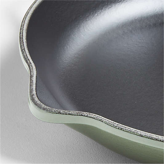 Le Creuset ® Signature 10.25"/ 26cm Thyme Skillet