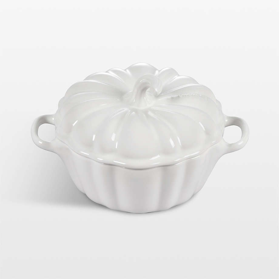 https://cb.scene7.com/is/image/Crate/LeCreu12PmpknCttWhtSSF23_VND/$web_pdp_main_carousel_med$/230831100605/le-creuset-12oz-pumpkin-coc-whit.jpg