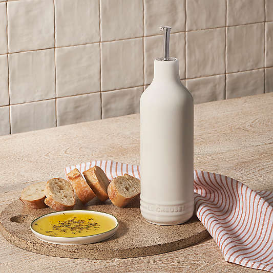 Le Creuset ® White 20-Oz. Stoneware Oil Cruet
