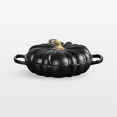 Le Creuset ® Signature 2.75-Qt. Licorice Pumpkin Braiser with Gold Stem