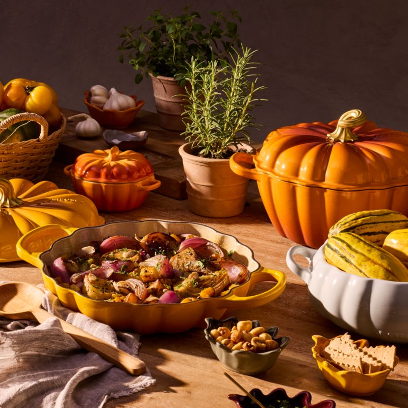 Le Creuset ® Persimmon 4-Qt. Pumpkin Cocotte - image 1 of 6
