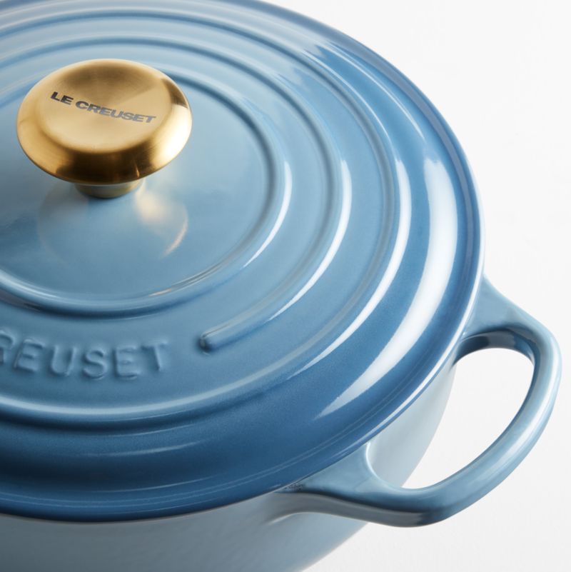 Le Creuset ® Signature 3.5-Qt. Chambray Sauteuse Oven - image 4 of 8