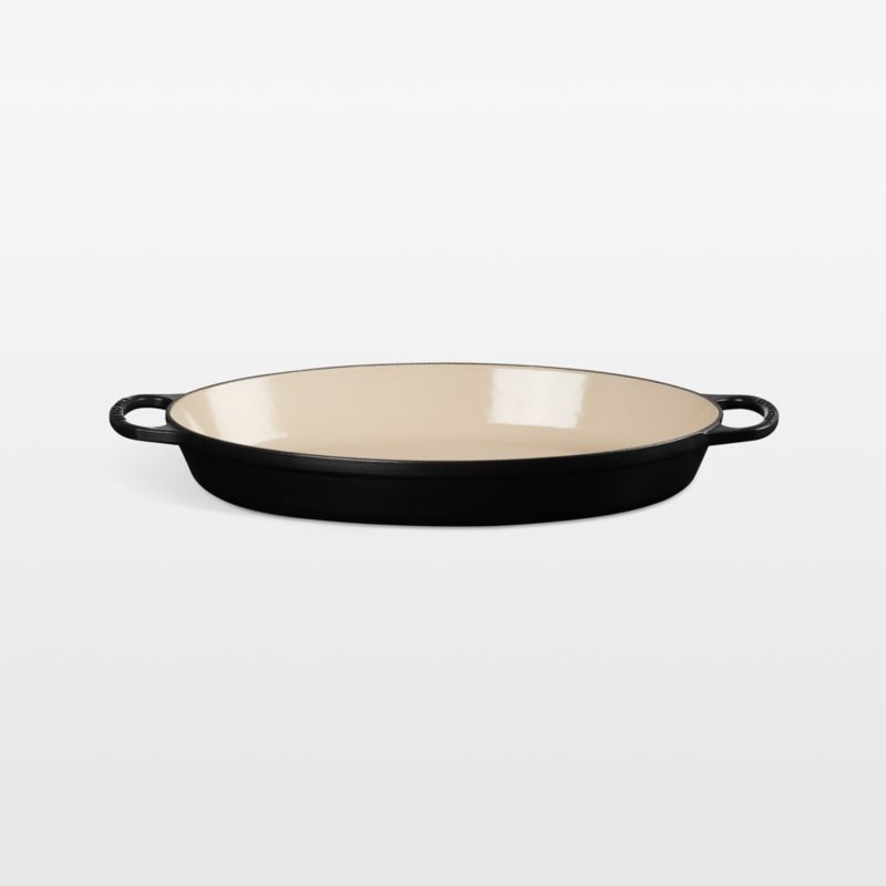 Le Creuset ® Signature 3-Qt. Licorice Oval Baker - image 0 of 5