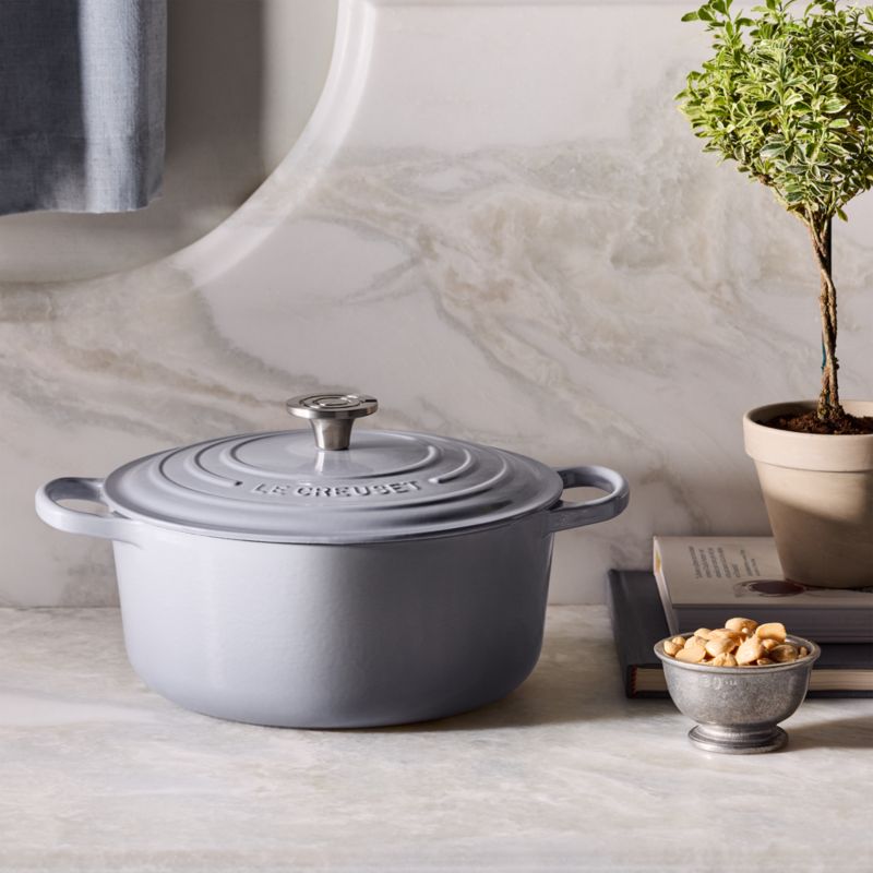 Le Creuset ® Signature 4.5-Qt. Chateau Enameled Cast Round Dutch Oven - image 1 of 13