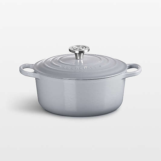 Le Creuset ® Signature 4.5-Qt. Chateau Enameled Cast Round Dutch Oven