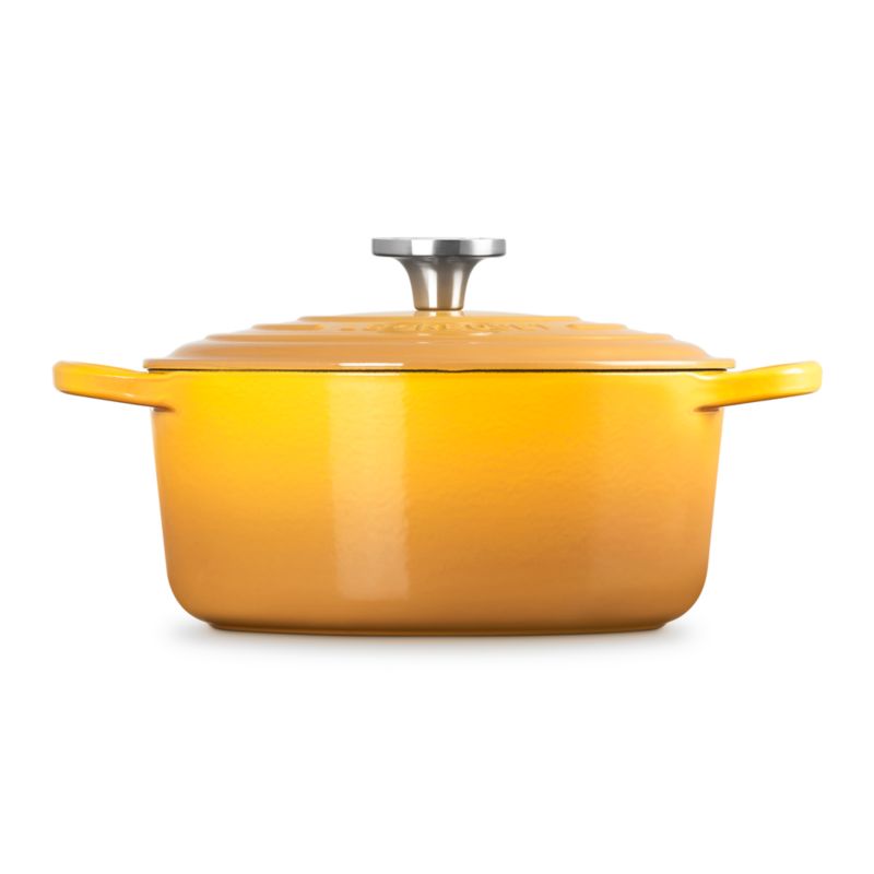 Le Creuset ® Signature 4.5-Qt. Nectar Enameled Cast Iron Round Dutch Oven - image 8 of 13