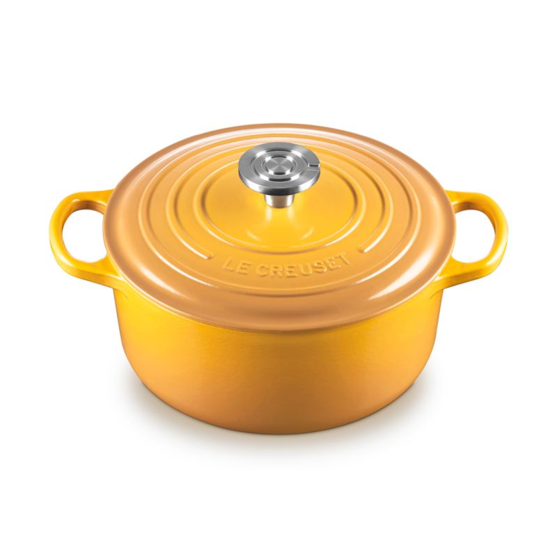 Le Creuset ® Signature 4.5-Qt. Nectar Enameled Cast Iron Round Dutch Oven - image 5 of 13