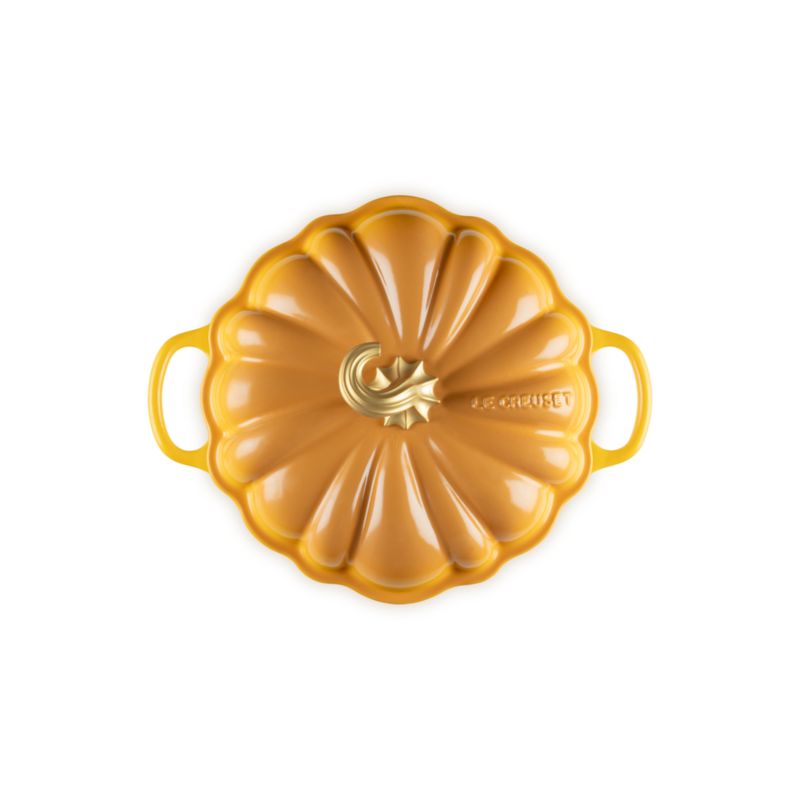Le Creuset ® Signature 4-Qt. Nectar Enameled Cast Iron Pumpkin Cocotte - image 1 of 6