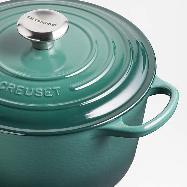 Turgla 4 Qt. Green Enameled Cast Iron Hecha Dutch Oven - 9-3/4 Dia. X 5H