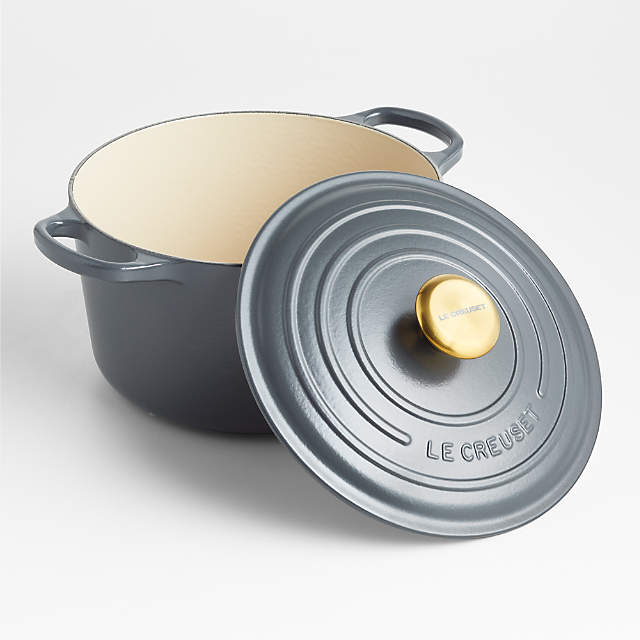 Le Creuset Graphite 2.75-Qt. Shallow Round Dutch Oven + Reviews, Crate &  Barrel in 2023