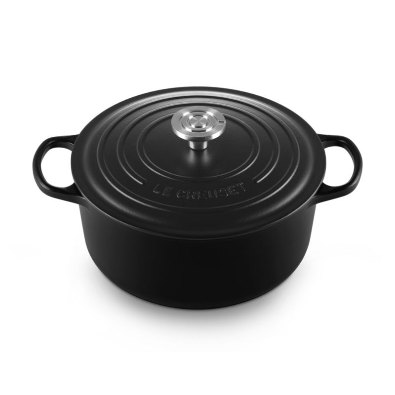 Le Creuset ® Signature 5.5-Qt. Licorice Black Enameled Cast Iron Dutch Oven with Lid - image 4 of 11