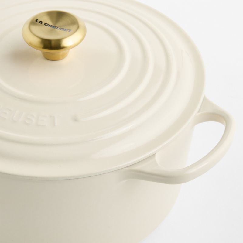 Le Creuset Signature ® 6.5-Qt. Cream Enameled Cast Iron Deep Round Dutch Oven - image 2 of 8