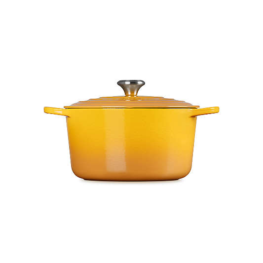 Le Creuset ® Signature 6.5-Qt. Nectar Enameled Cast Iron Deep Round Dutch Oven