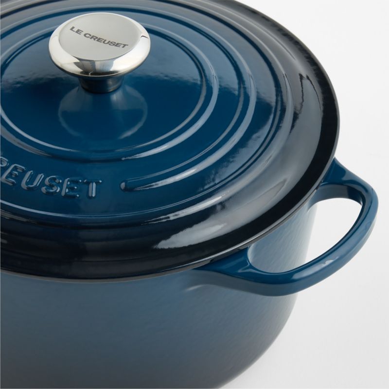 Le Creuset Signature ® 6.5-Qt. Nuit Enameled Cast Iron Deep Round Oven - image 3 of 4